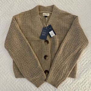 Universal Threads Cashmere-Like Cardigan Tan sz XS